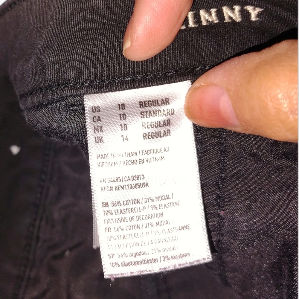 American Eagle Outfitters Black Super Stretch Pants - Picture 3 of 6